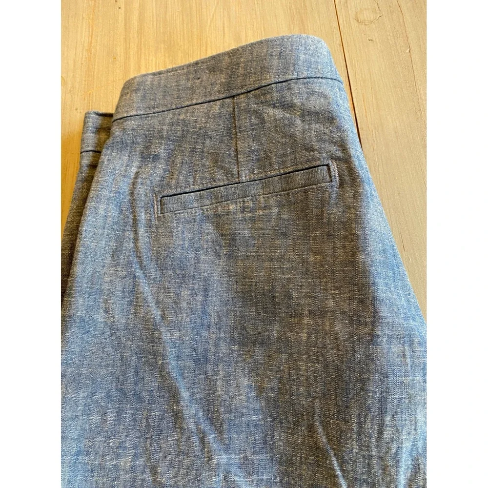 Banana‎ Republic Sailor Shorts Blue Chambray Gold Button Detail Women's Size 0